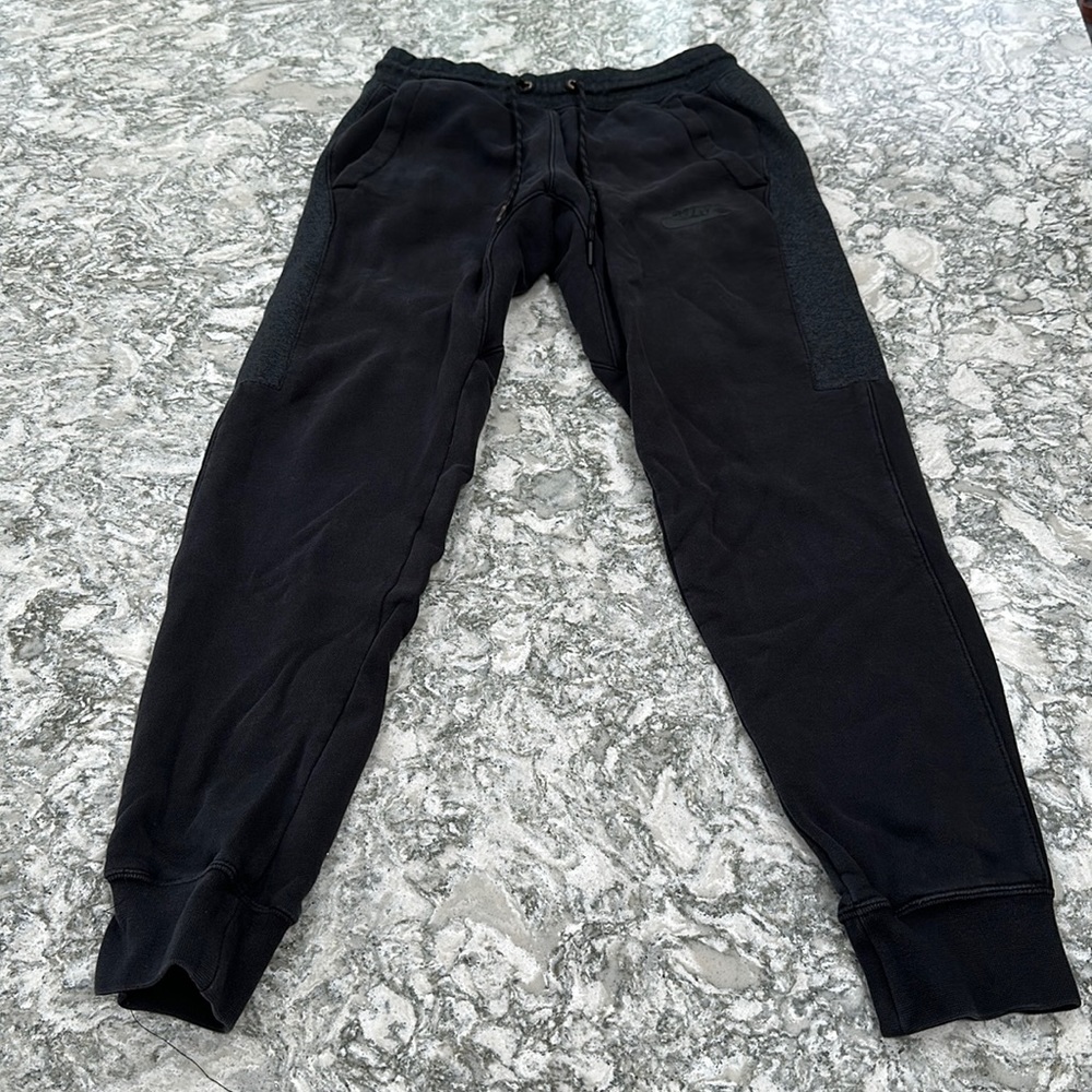 Nike Jogger with Snap Button Back Pocket